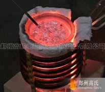 50kw中頻感應(yīng)加熱電源和手動(dòng)傾倒?fàn)t，斯里蘭卡客戶的“最?lèi)?ài)”